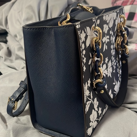 Michael Kors crossbody bags - Picture 3 of 3